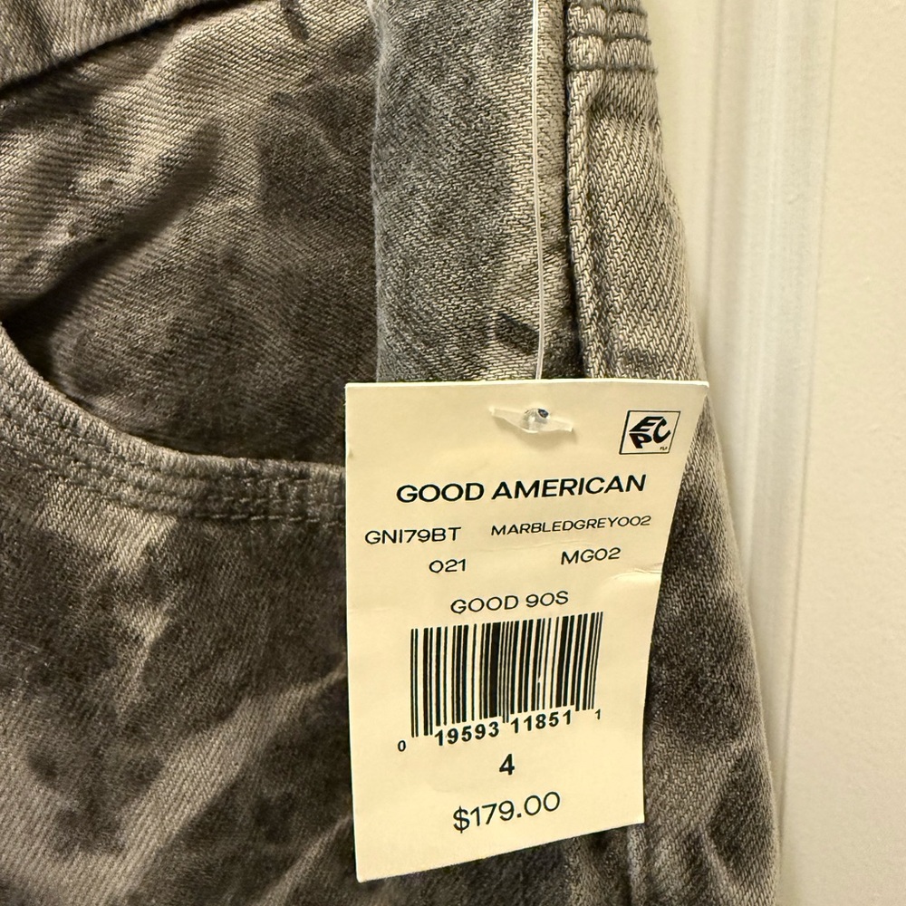 BRAND NEW - Good American Black Button Gray Design Jeans - Picture 3 of 3